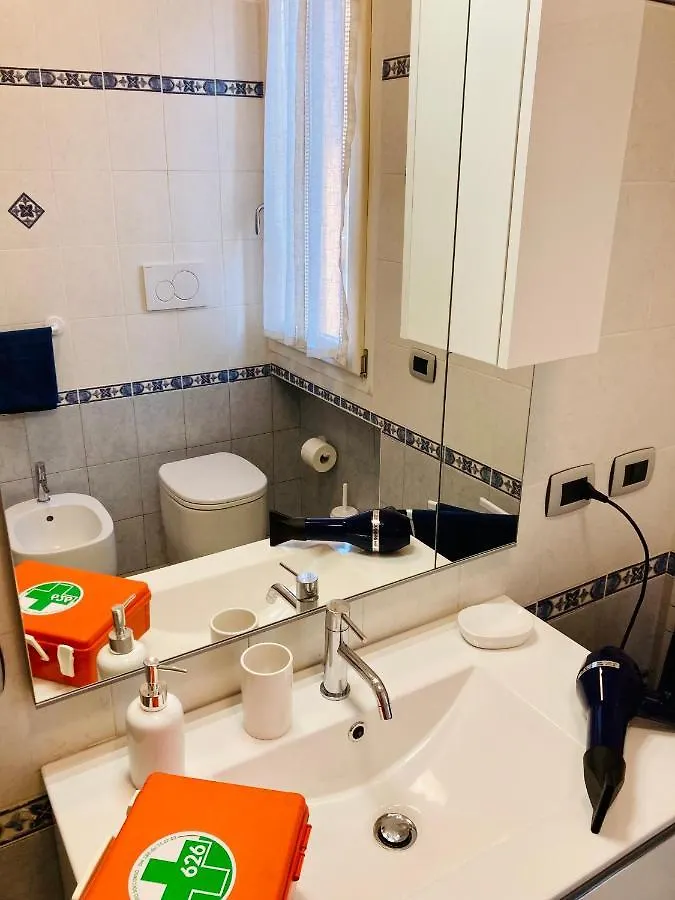 Apartamento Tuliphouse Da Davide Bolonia