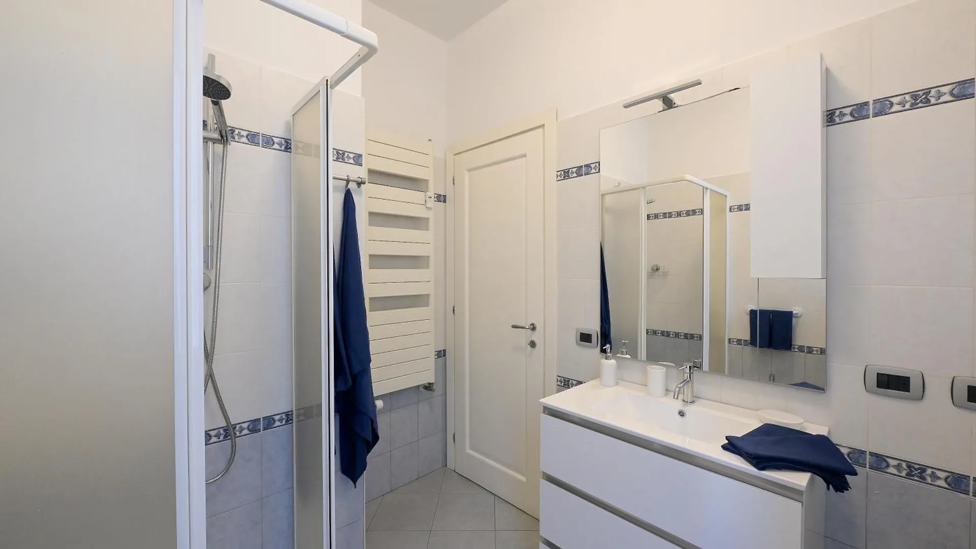 Apartamento Tuliphouse Da Davide Bolonia